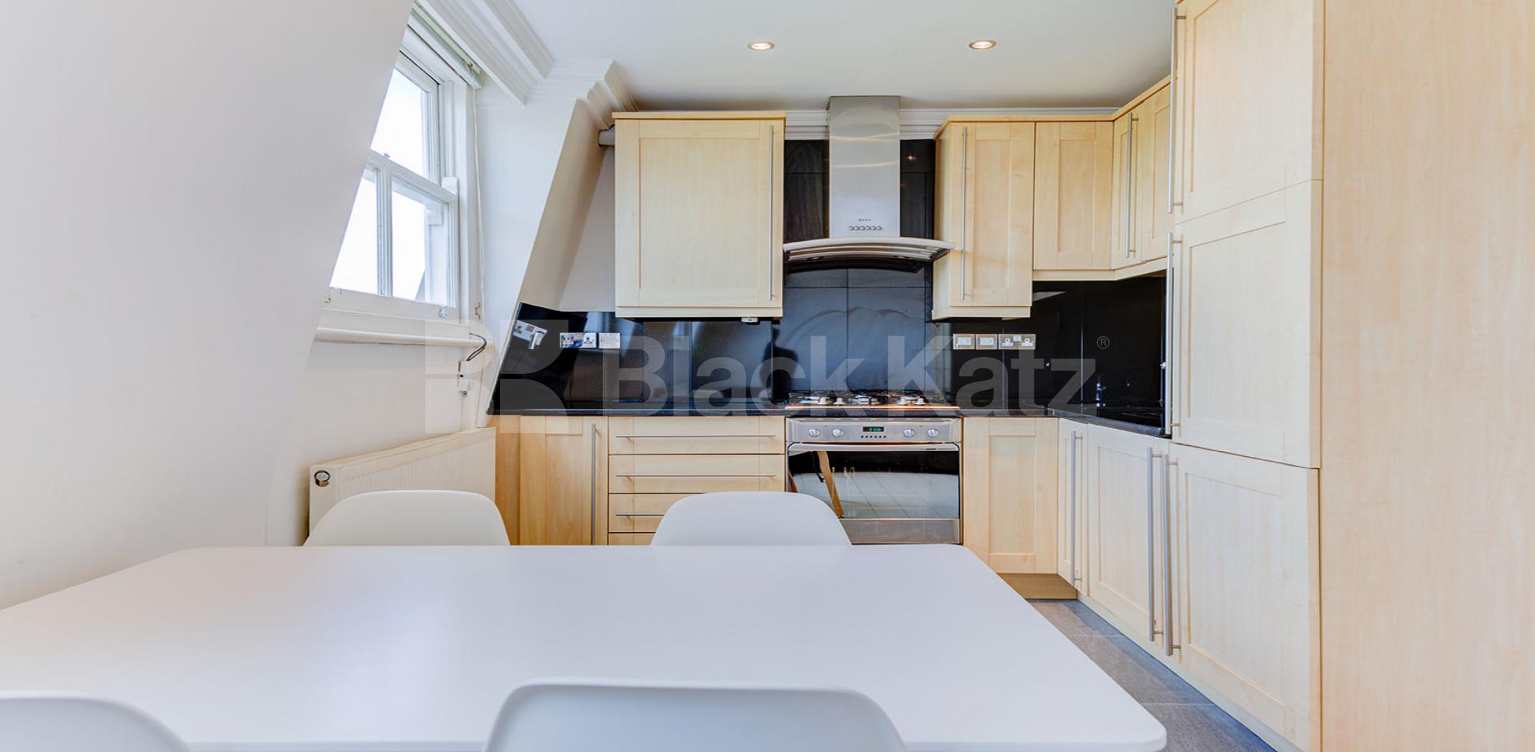 			STUNNING ONE BED!  , 1 Bedroom, 1 bath, 1 reception Flat			 Tollington Way, HOLLOWAY